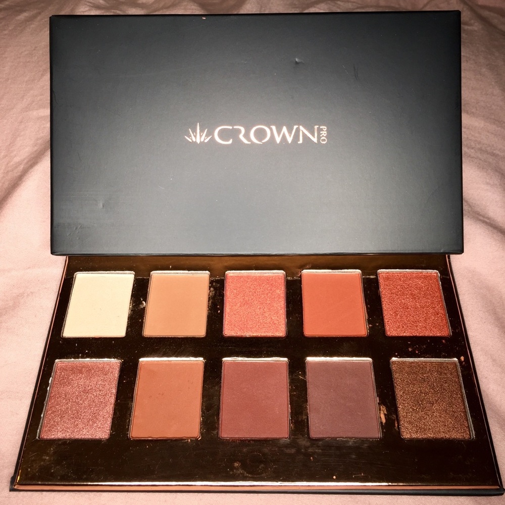 Crown Brush Fuego Palette